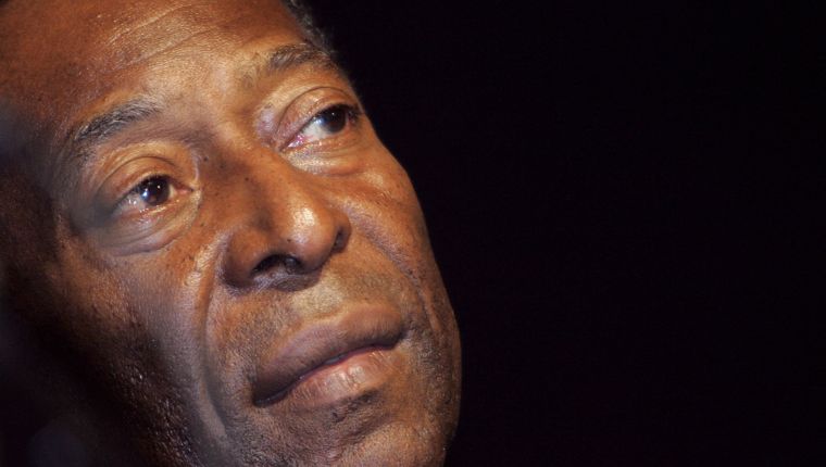 Pelé, exastro del futbol brasileño, está en tratamiento por un tumor. (Foto Prensa Libre: Hemeroteca PL)