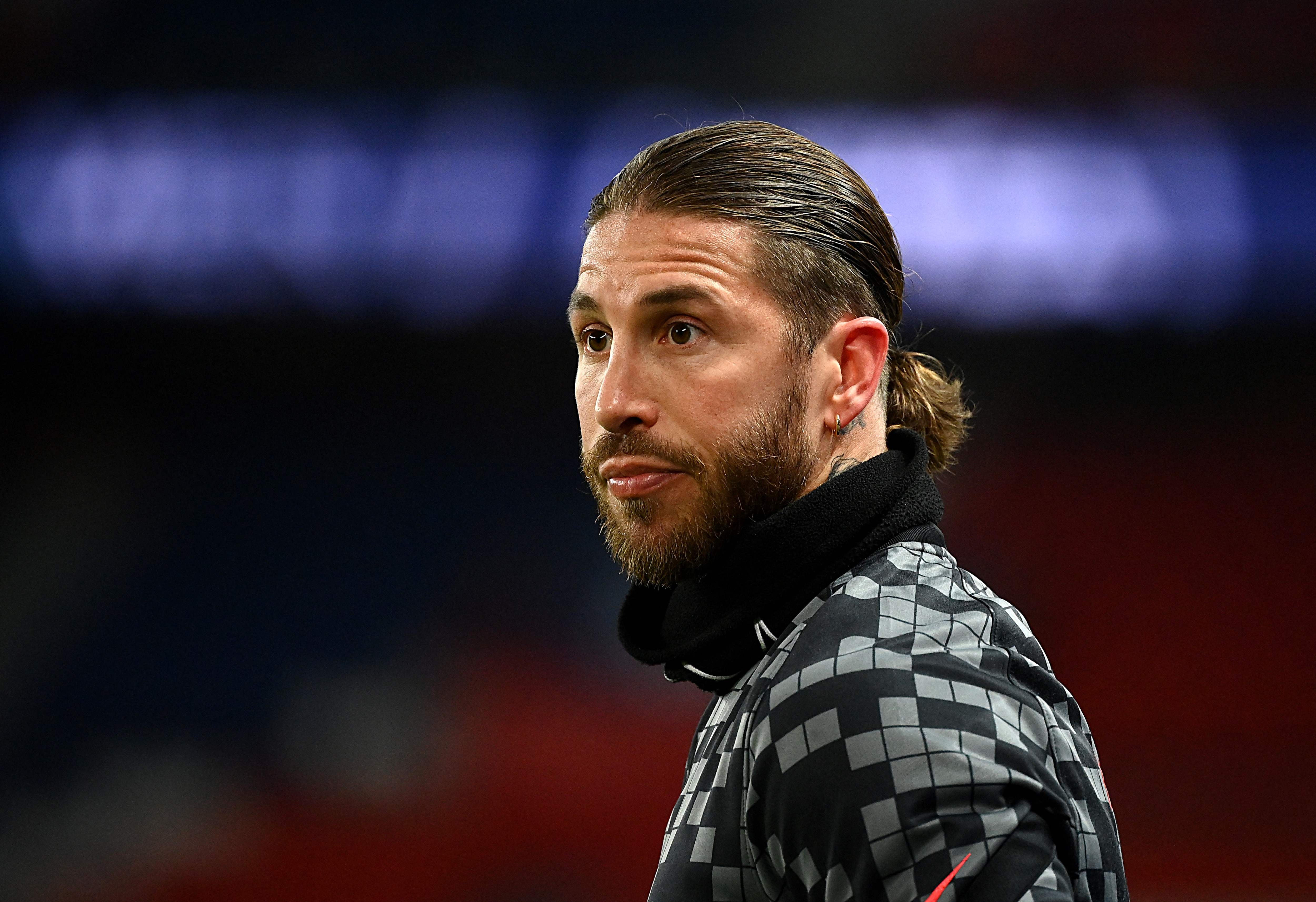 El excapitán del Real Madrid, Sergio Ramos, no ha podido tener continuidad con el PSG. (Foto Prensa Libre: PSG)