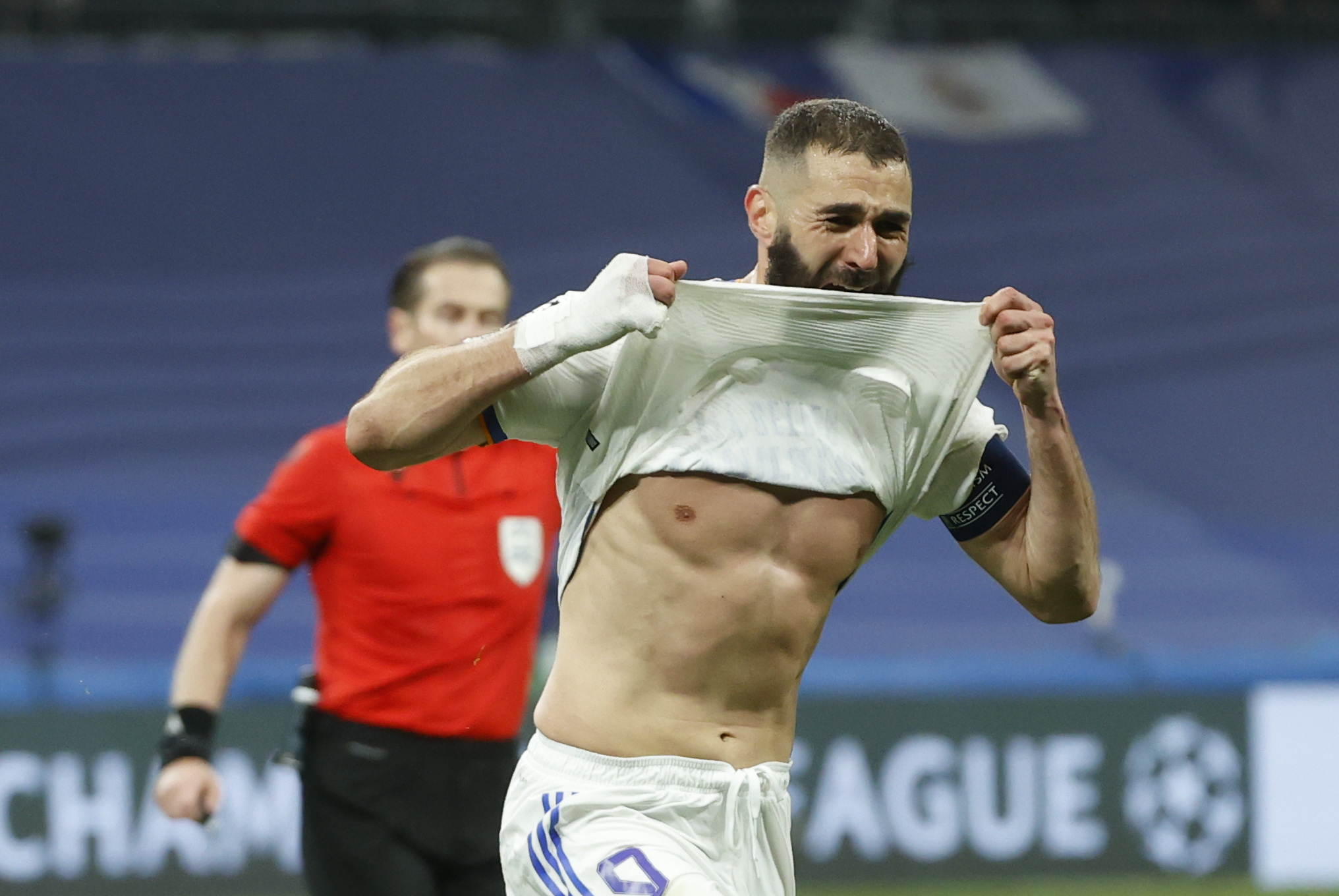 ¡Hat-trick De Benzema! El Real Madrid Derrota Al PSG Y Avanza A Cuartos ...