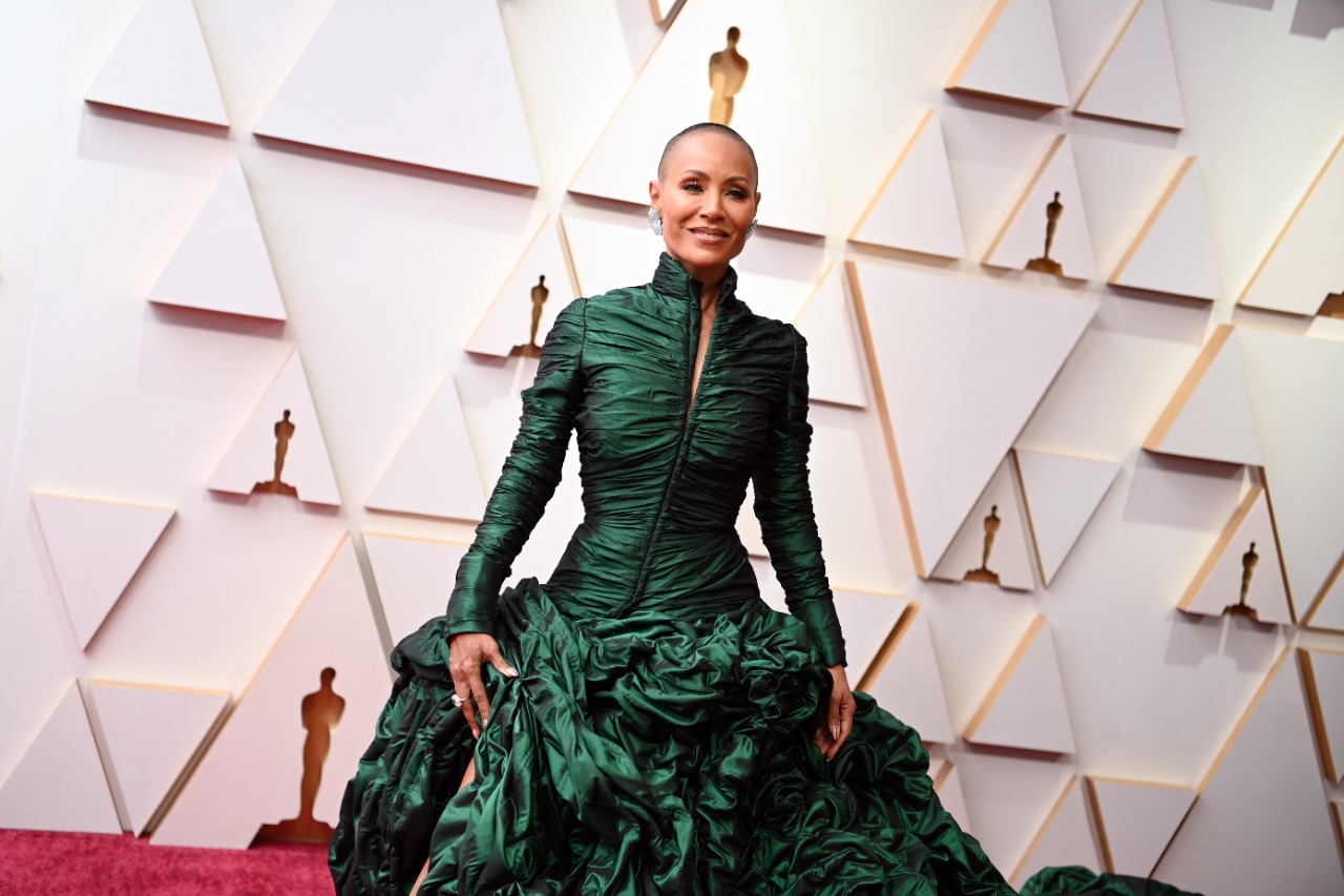 Opinión: Jada Pinkett Smith no tendría que ‘aceptar una broma’. Tampoco usted