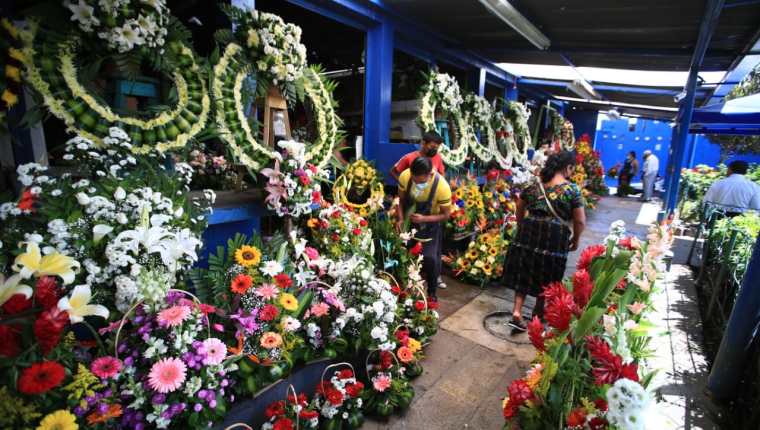 Vendedores de flores esperan aumento de ventas por el Día de la Madre