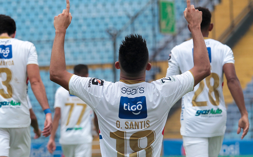 Comunicaciones terminó en lo más alto de la tabla general, segundo fue Municipal. Foto Prensa Libre (Comunicaciones) 