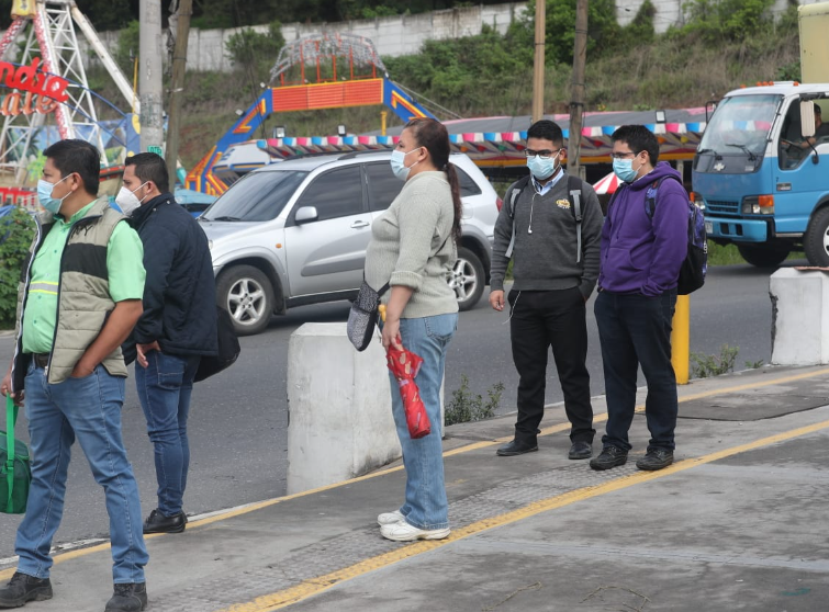 HUNDIMIENTO EN EL KM 15 DE LA RUTA AL PACÍFICO