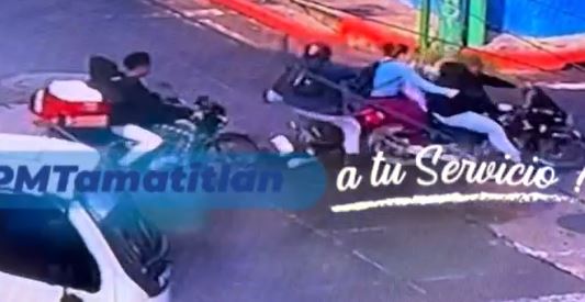 Triple accidente entre motocicletas en Amatitlán