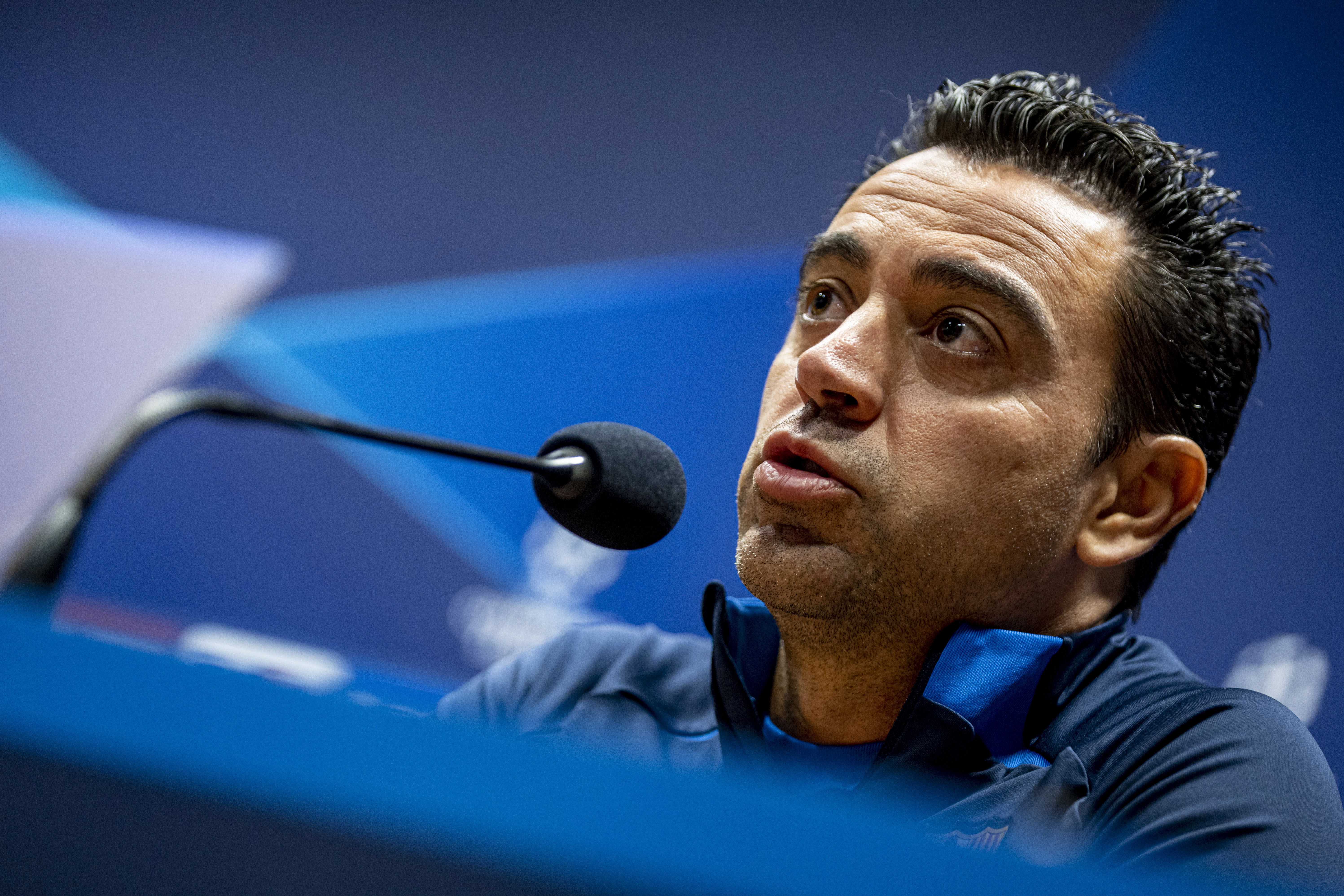 El entrenador del Barcelona, Xavi Hernández, tiene los peores números de los últimos ocho técnicos que han llegado al club azulgrana. (Foto Prensa Libre: EFE)