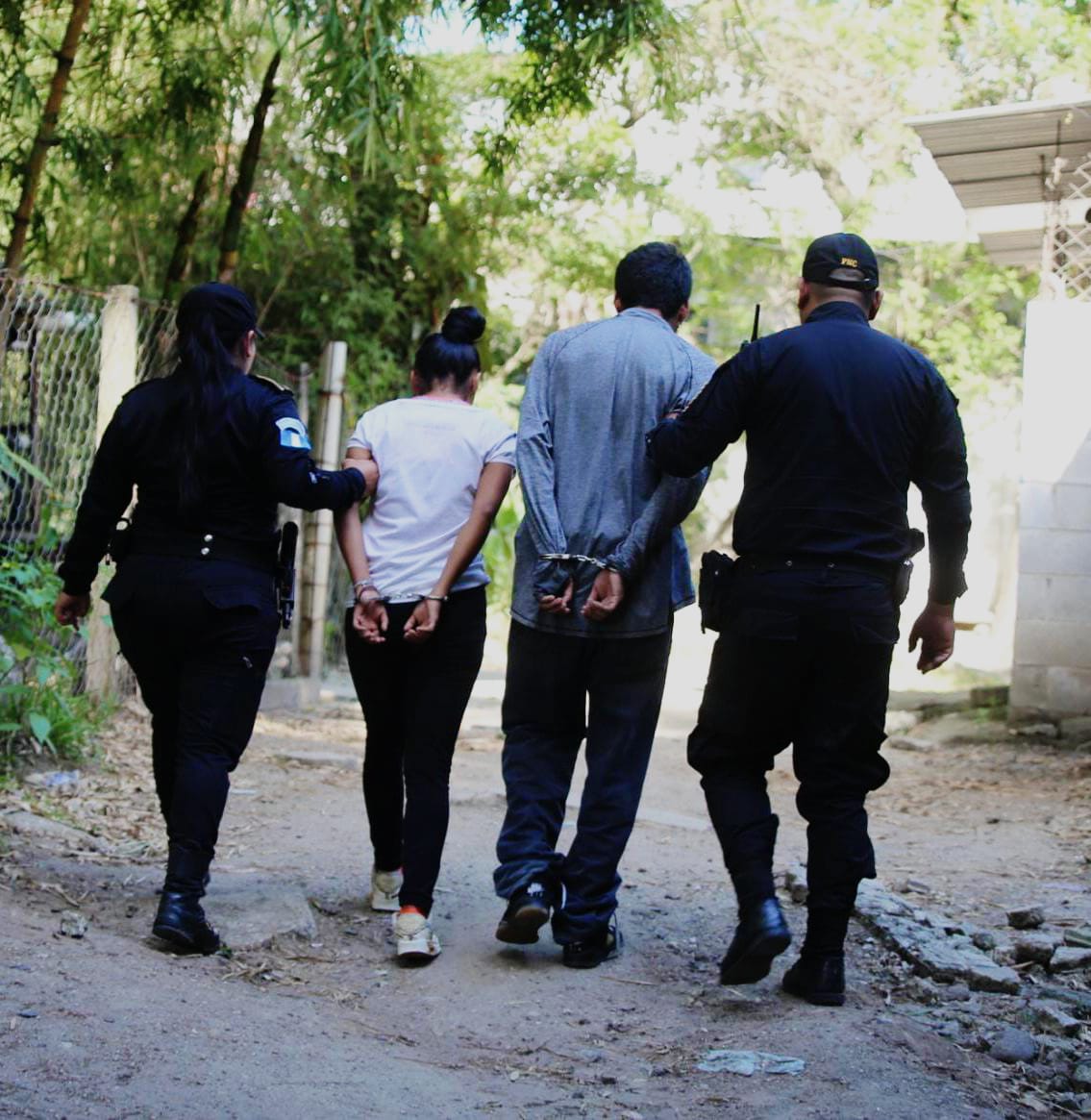 Caen Presuntos Sicarios Pnc Captura A Tres Supuestos Pandilleros Quienes Portaban Varias Armas 9950