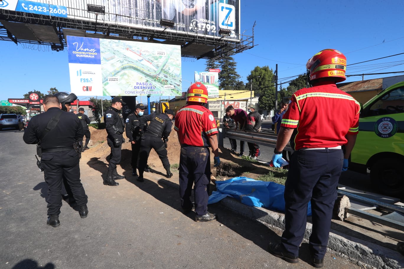 En percance vial pierde la vida una mujer de 50 años. (Foto; Roberto López Prensa Libre)