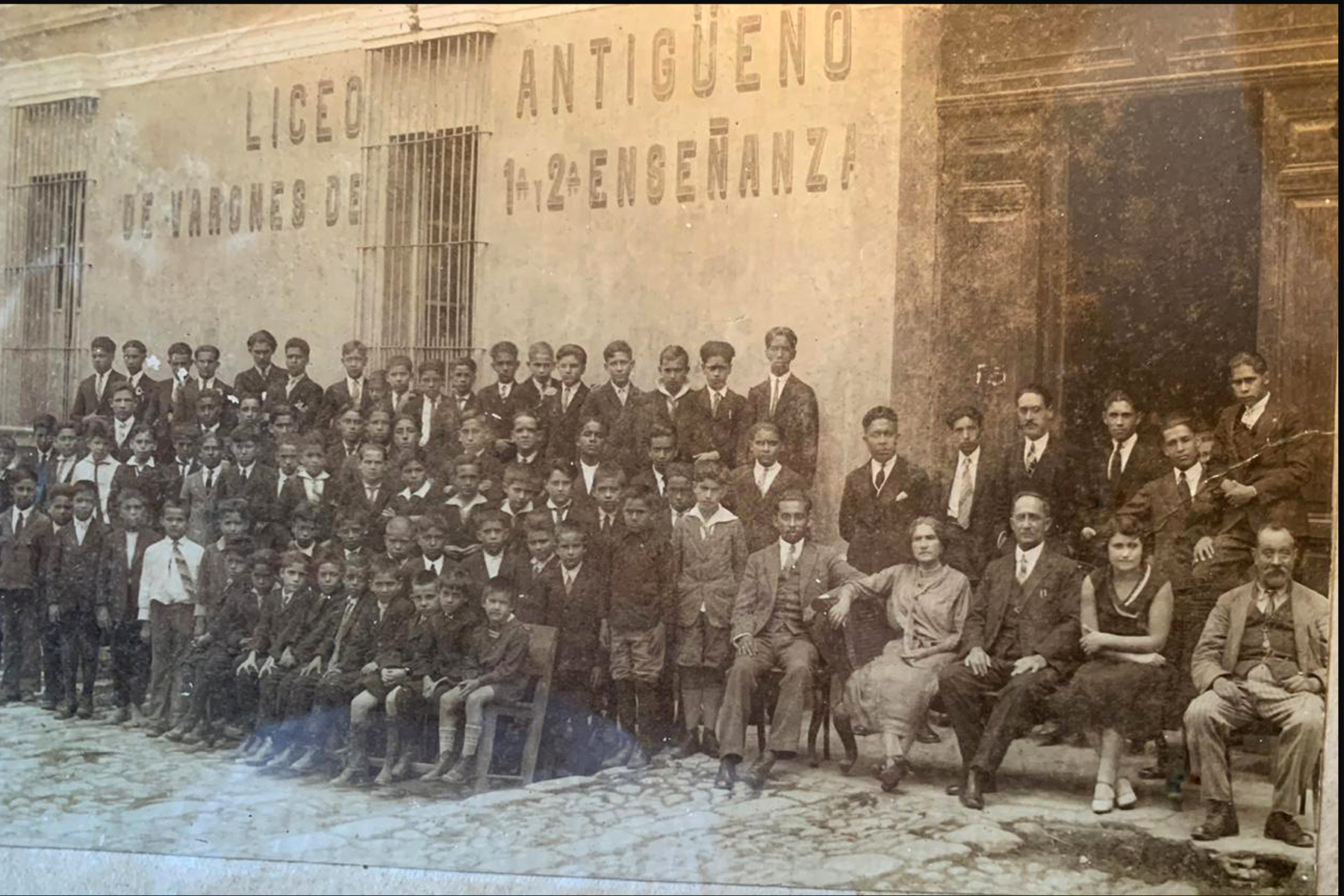 La historia de los colegios fundados hace más de 90 años en Guatemala