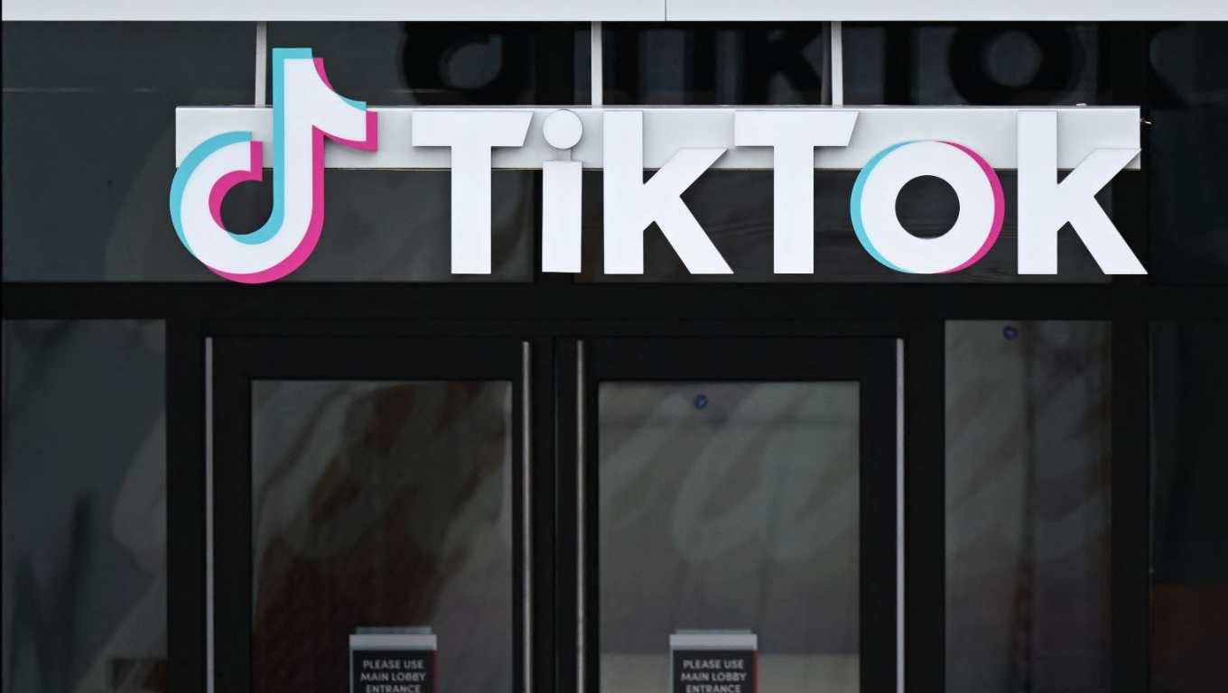El gobierno de EE. UU. pide como condición a TikTok que no sea propiedad de una empresa china. (Foto Prensa Libre: AFP)