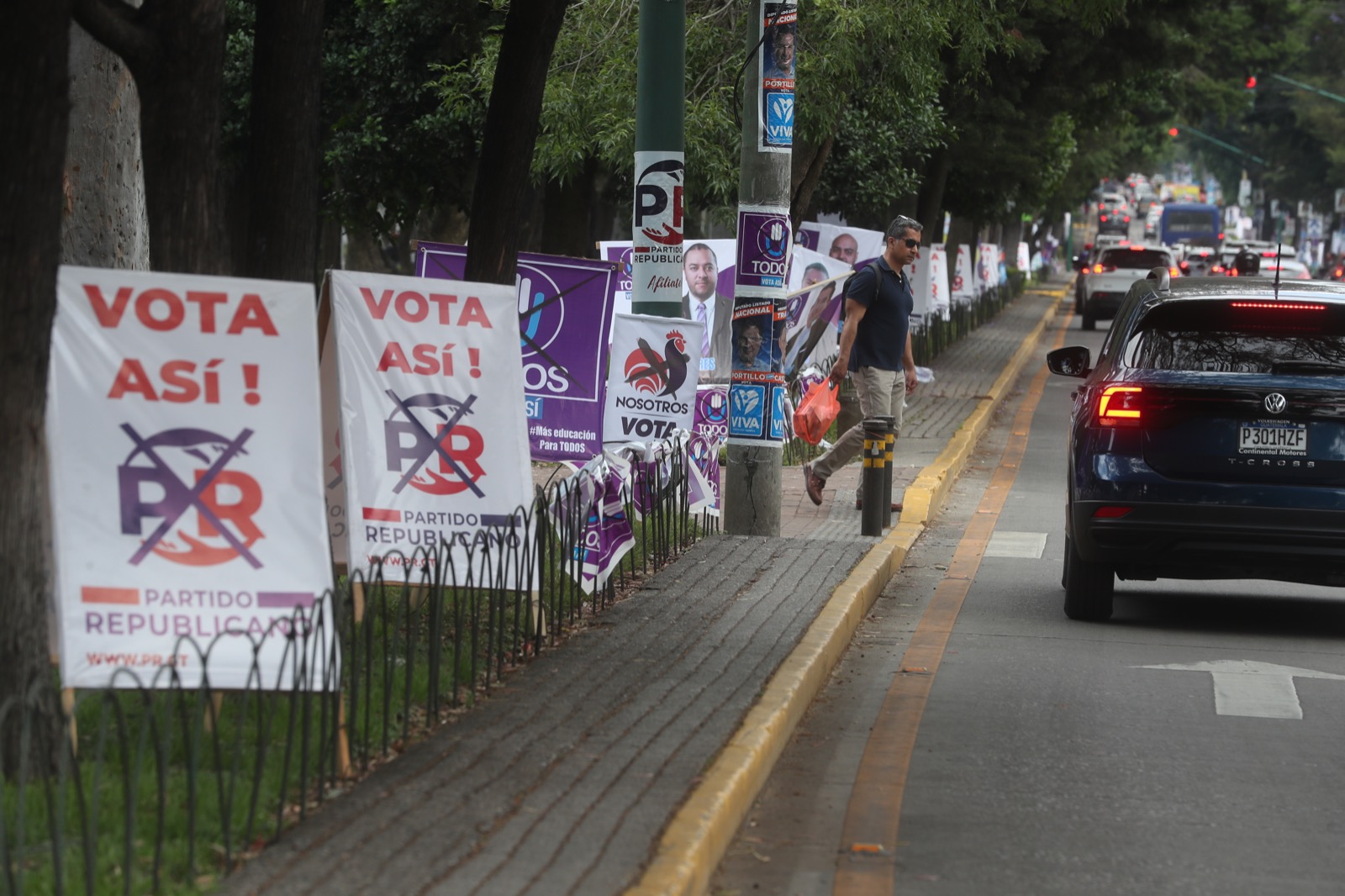 Primer Día De Campaña Electoral En Imágenes Mítines Planes De Gobierno Y Propaganda En Las Calles 2097