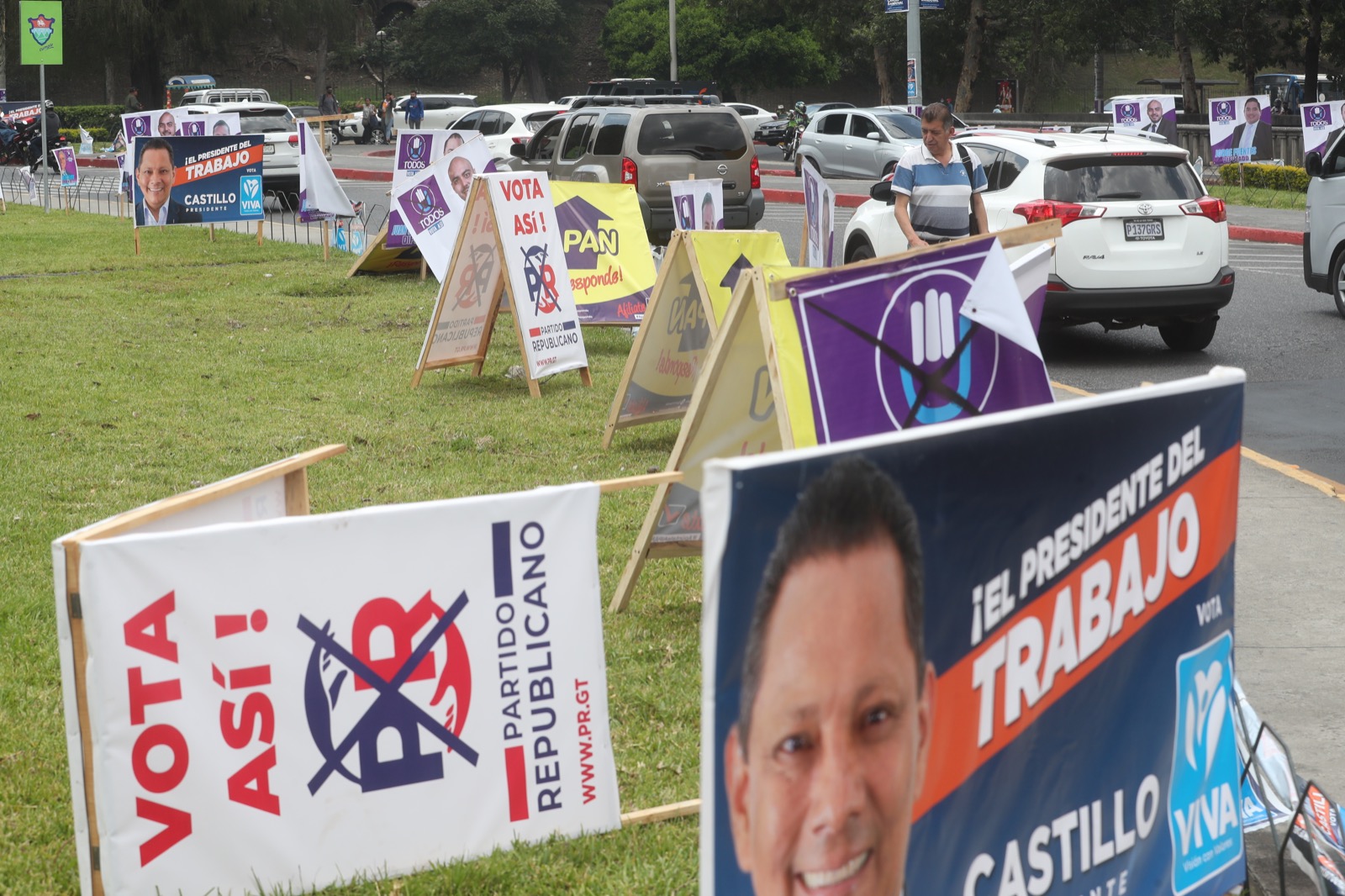 Primer Día De Campaña Electoral En Imágenes: Mítines, Planes De ...