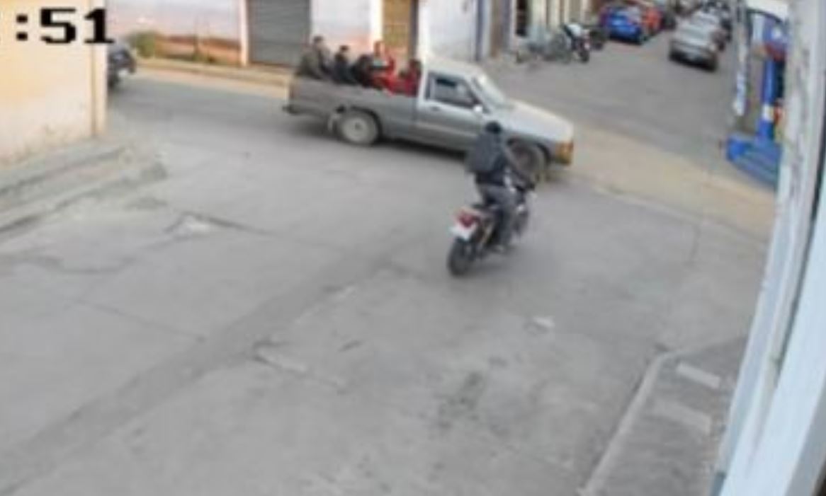 Videos As fue la colisi n de dos motoristas contra picops en Quich