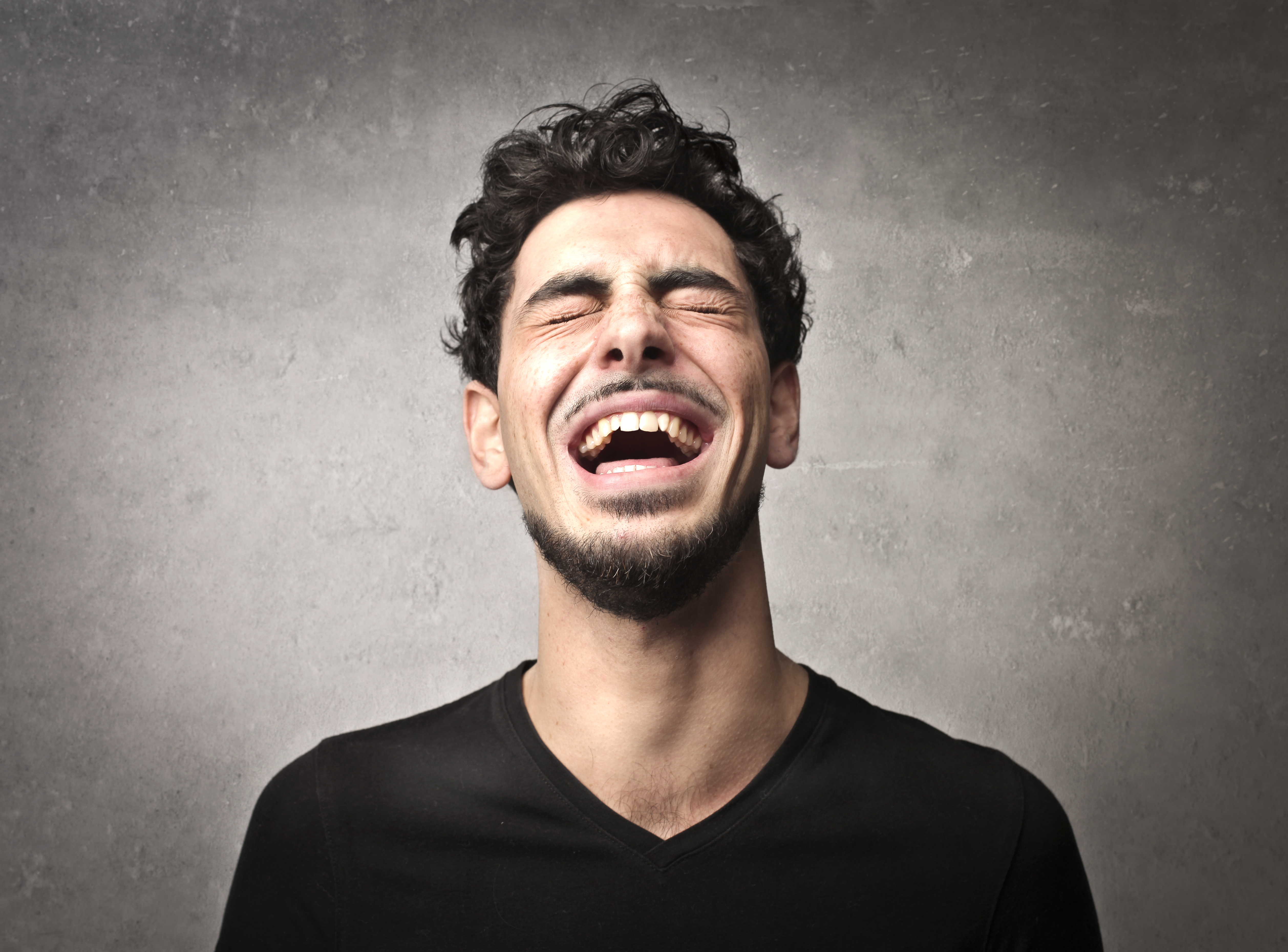 Cómo se produce la risa y qué beneficios tiene para la salud