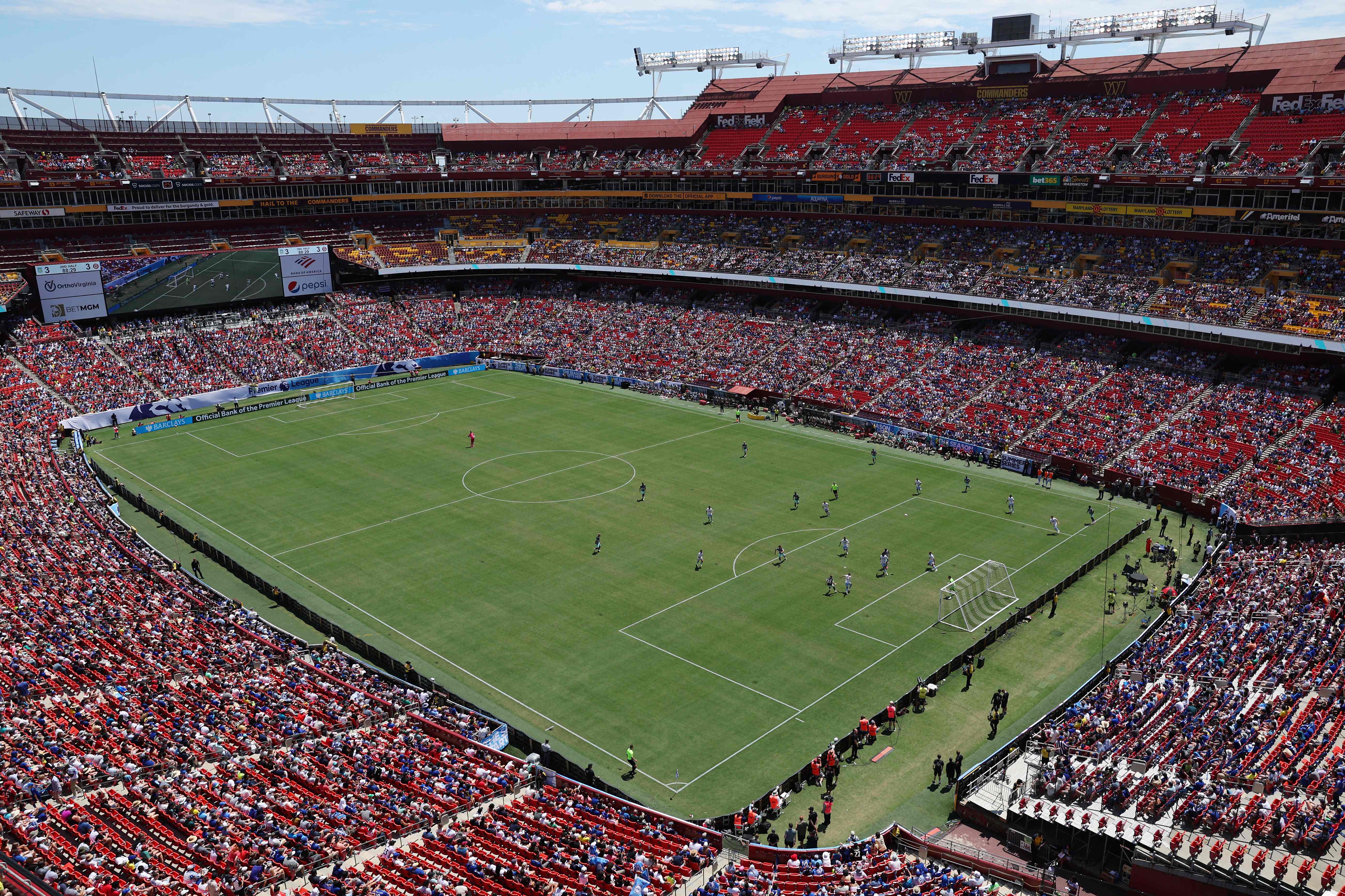 Vista general dentro del estadio durante el partido FedExField el 30 de julio de 2023 en Landover, Maryland.