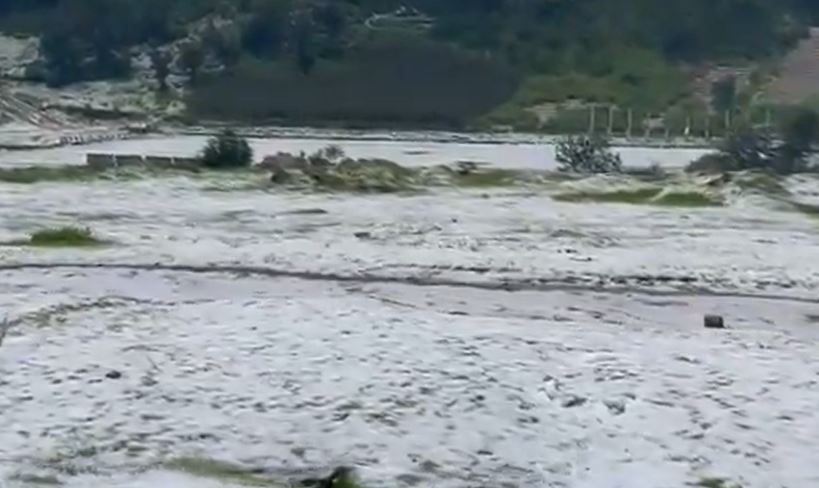 Campo cubierto de granizo en Quetzaltenango