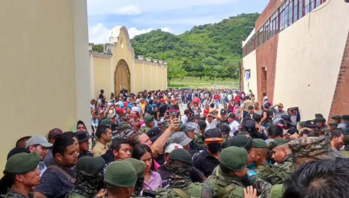 En San José del Golfo se reportaron incidentes antes y durante la jornada electoral del pasado 25 de junio, por lo que el TSE acordó repetir los comicios municipales. (Foto Prensa Libre: Byron Rivera)