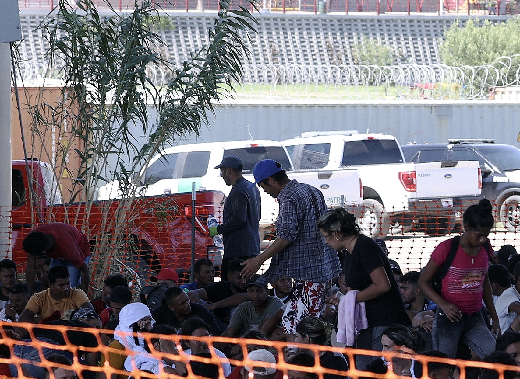 Migrantes en la frontera de Texas