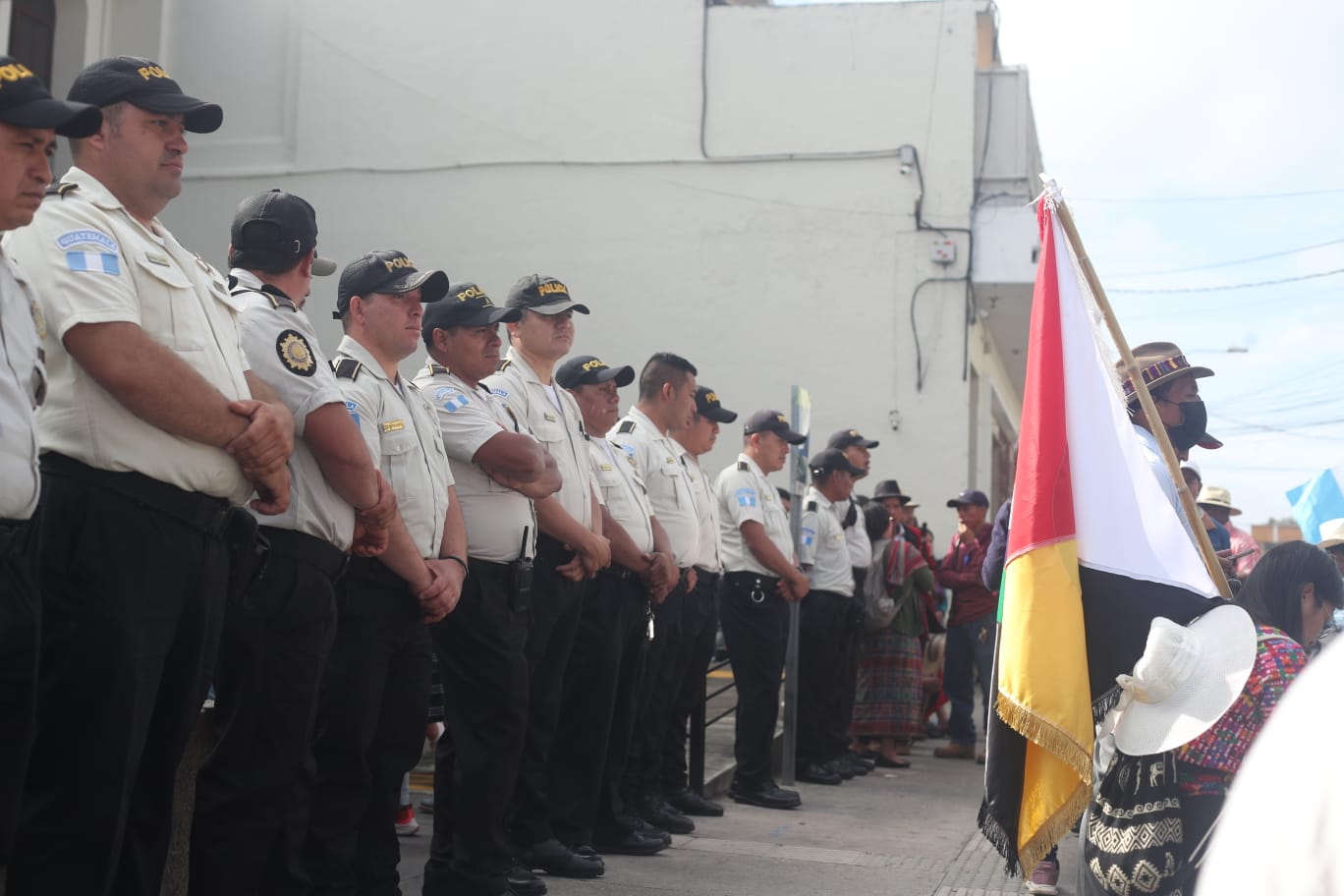 Fotos: Así transcurre el décimo día de bloqueos en el departamento de Guatemala este 11 de octubre de 2023'