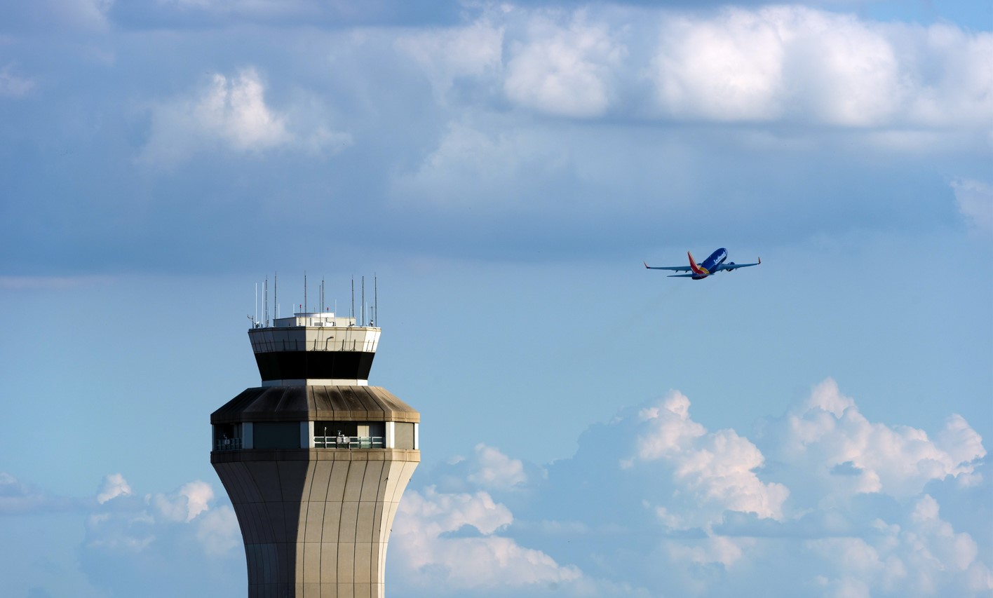 Un vuelo de Southwest Airlines sale del Aeropuerto Internacional Austin-Bergstrom en Austin, Texas, el 4 de octubre de 2023. (Carter Johnston/The New York Times)