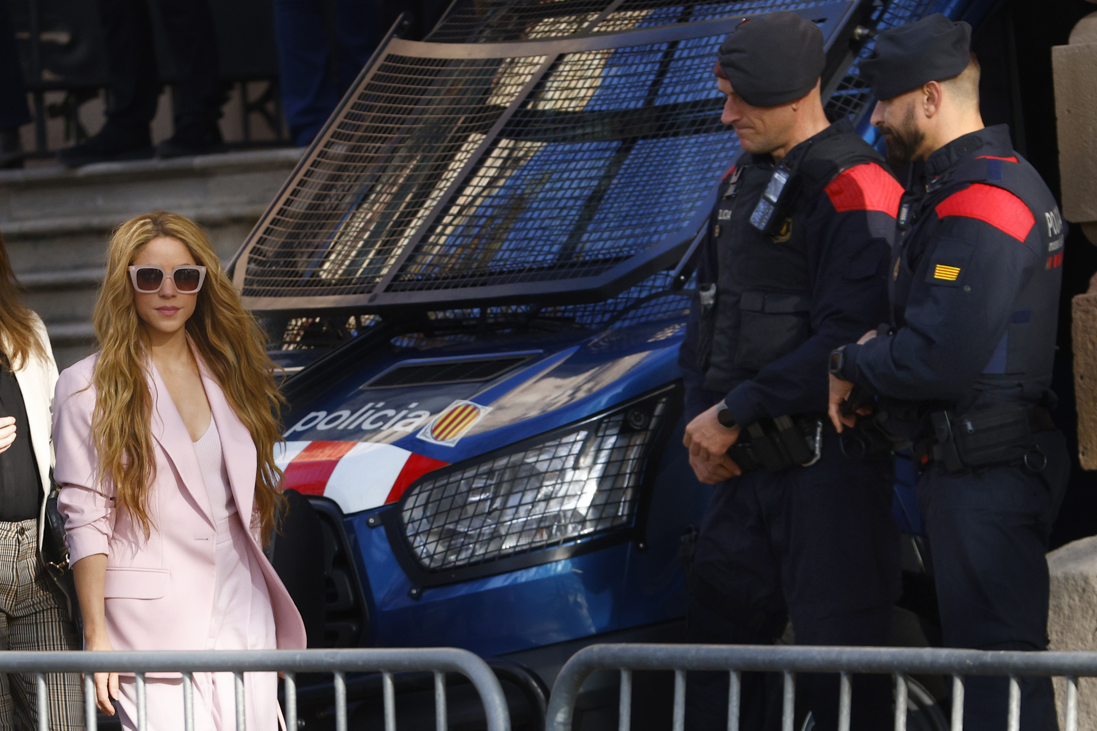 Shakira pacta una multa millonaria y admite el fraude fiscal para evitar la prisión en España'