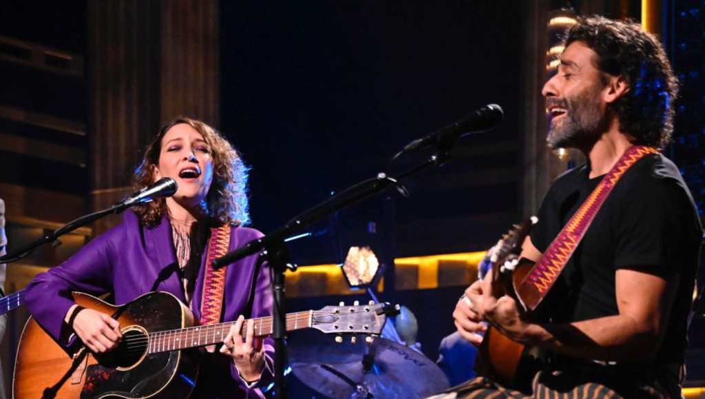 Gaby Moreno y Óscar Isaac