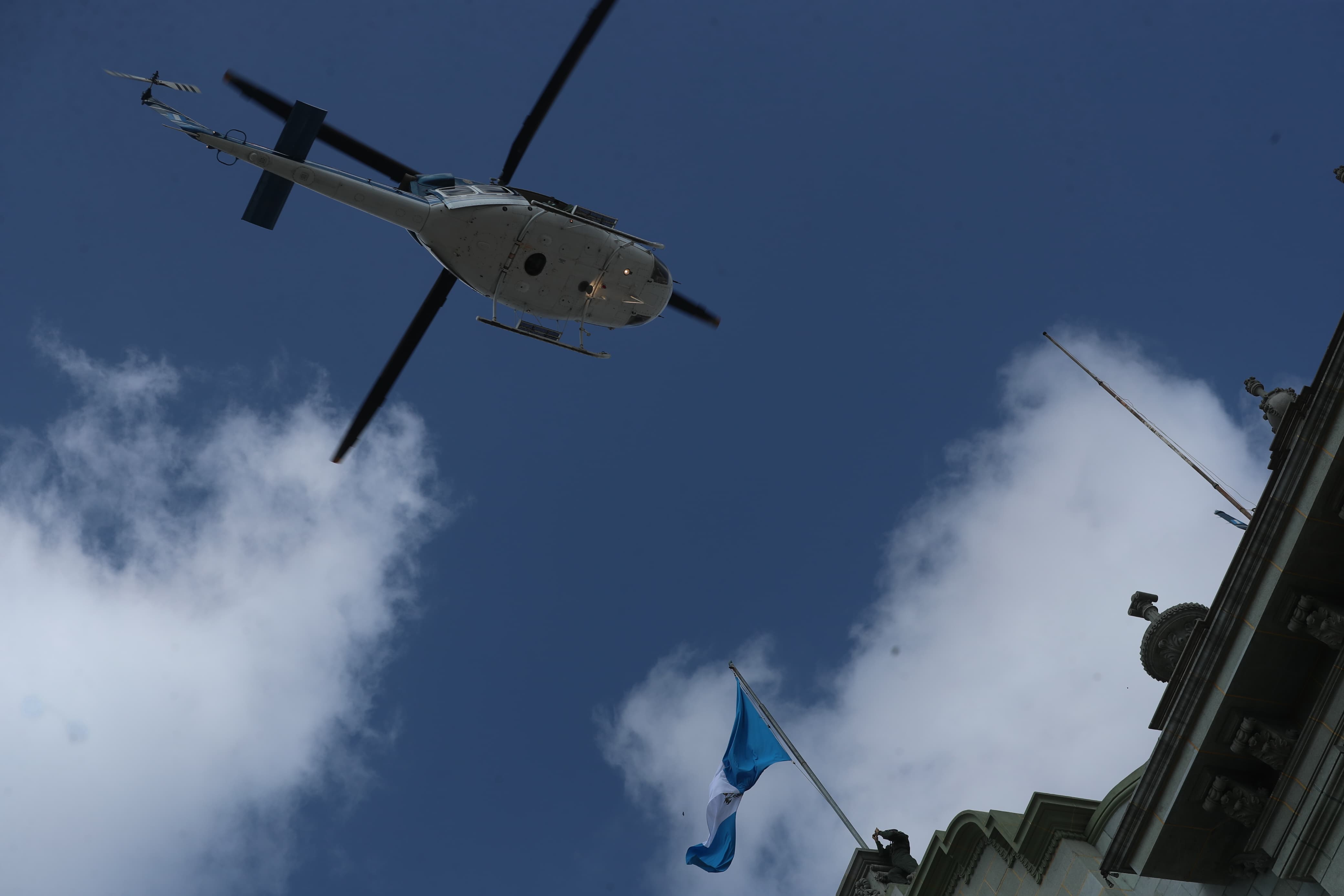 Fotografías Presidente Bernardo Arévalo Recibe Saludo Del Ejército De Guatemala En La Plaza De 1416