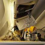 Las imágenes del avión muestran los destrozos provocados por la turbulencia. 

Reuters