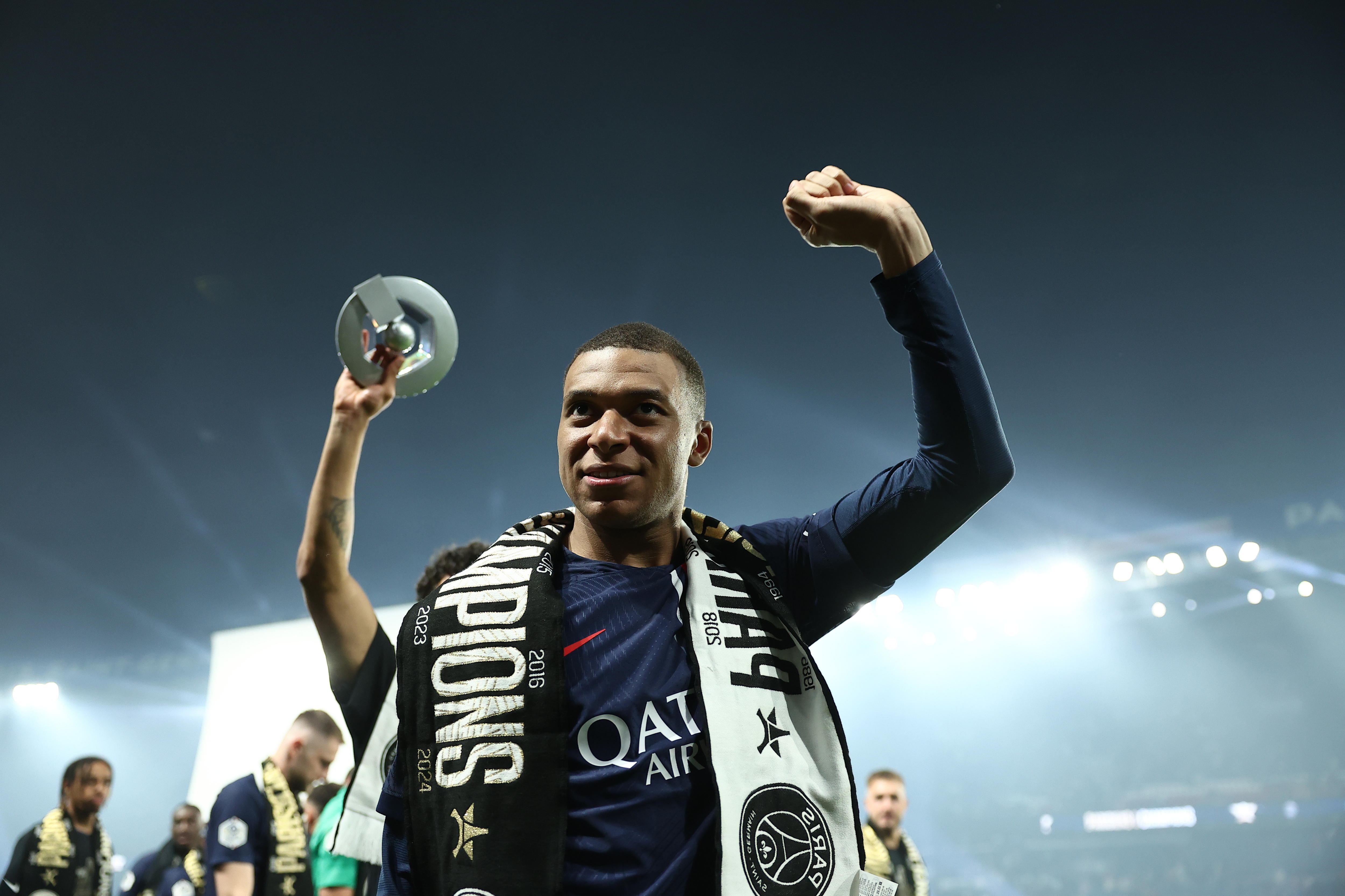 Kylian Mbappé durante una celebración con el PSG.