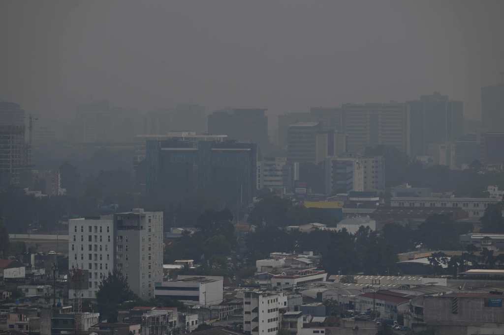 Contaminación atmosférica en Ciudad de Guatemala. (