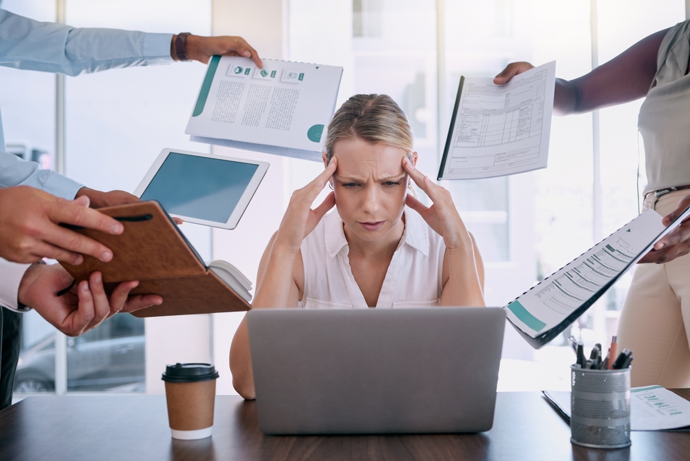 Mujer y directiva: estrategias prácticas para evitar el estrés laboral