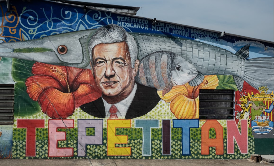 Un mural de López Obrador en su ciudad natal, Tepetitán. (Foto Prensa Libre: isabel Mateos Hinojosa/The New York Times)