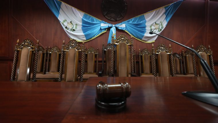 La presidencia de la Corte de Constitucionalidad declaró reservada la información acerca de su esquema de seguridad. (Foto Prensa Libre: Hemeroteca PL).