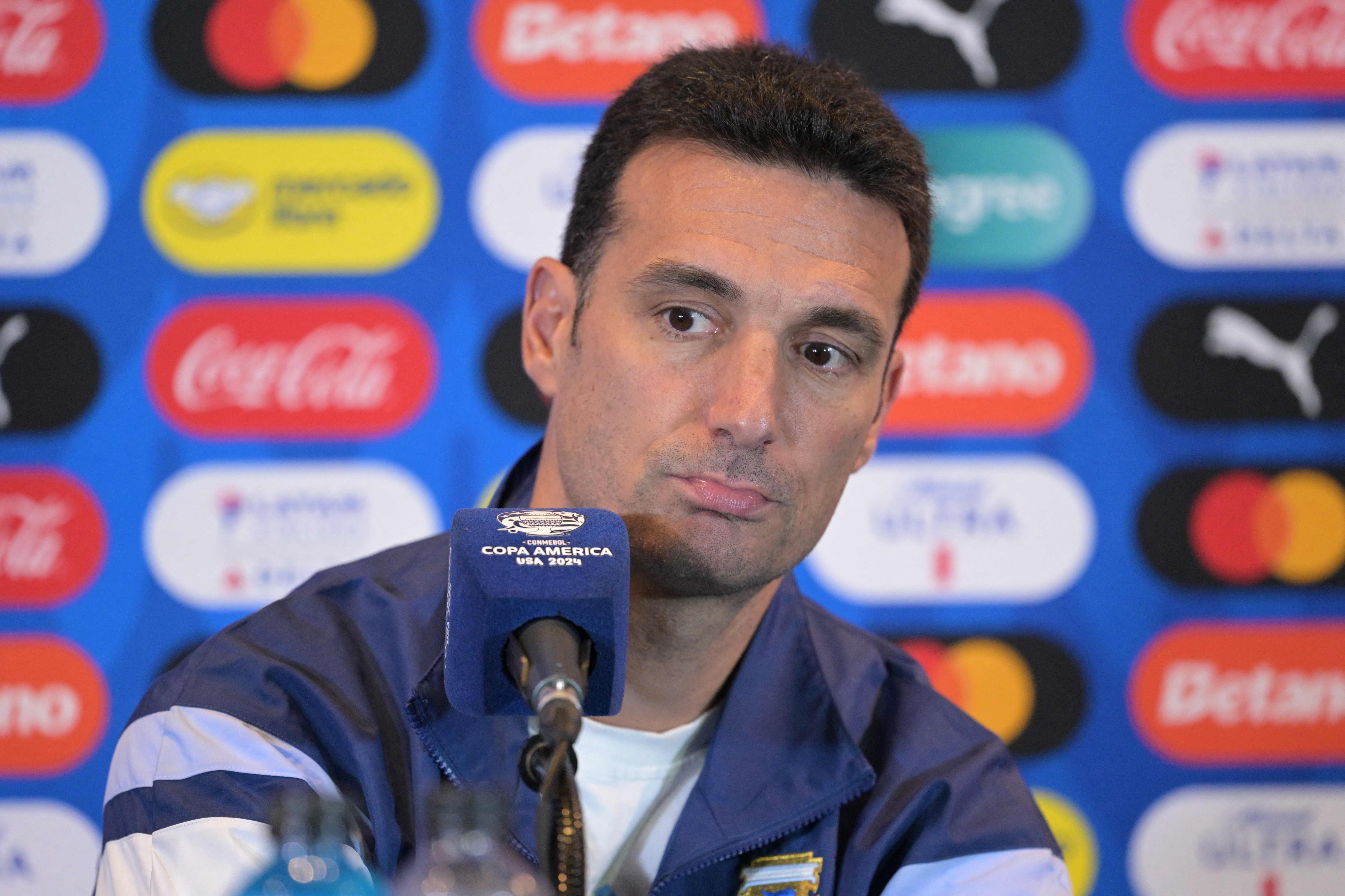 Lionel Scaloni durante la rueda de prensa previo a las semifinales.