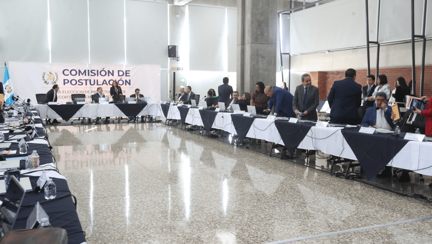 La comisión de postulación para CSJ se reunió el pasado 11 de julio, pero suspendió la reunión por falta de juramentación de los comisionados de la UFM y la UMG. (Foto Prensa Libre: Hemeroteca PL)