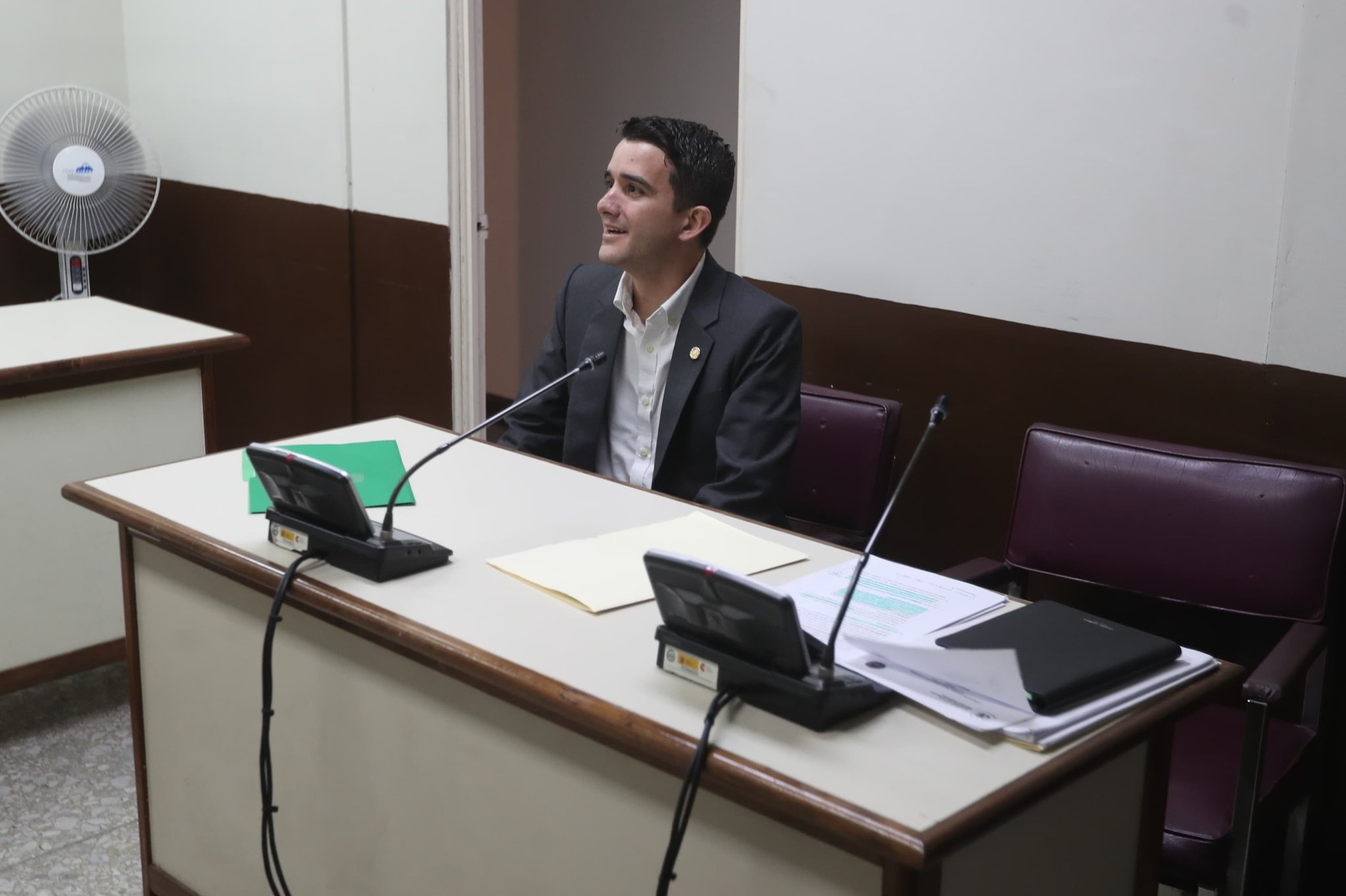 El gobernador departamental de Guatemala, Diego de León, acude a tribunales por una querella en su contra. (Foto Prensa Libre: Érick Ávila)