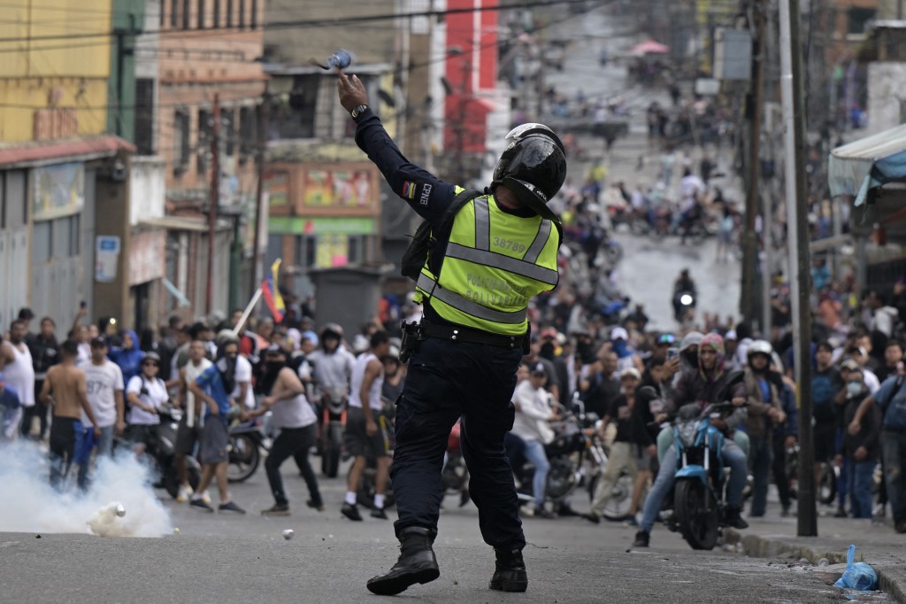 Disturbios en Venezuela tras protestas por la reelección de Nicolás Maduro