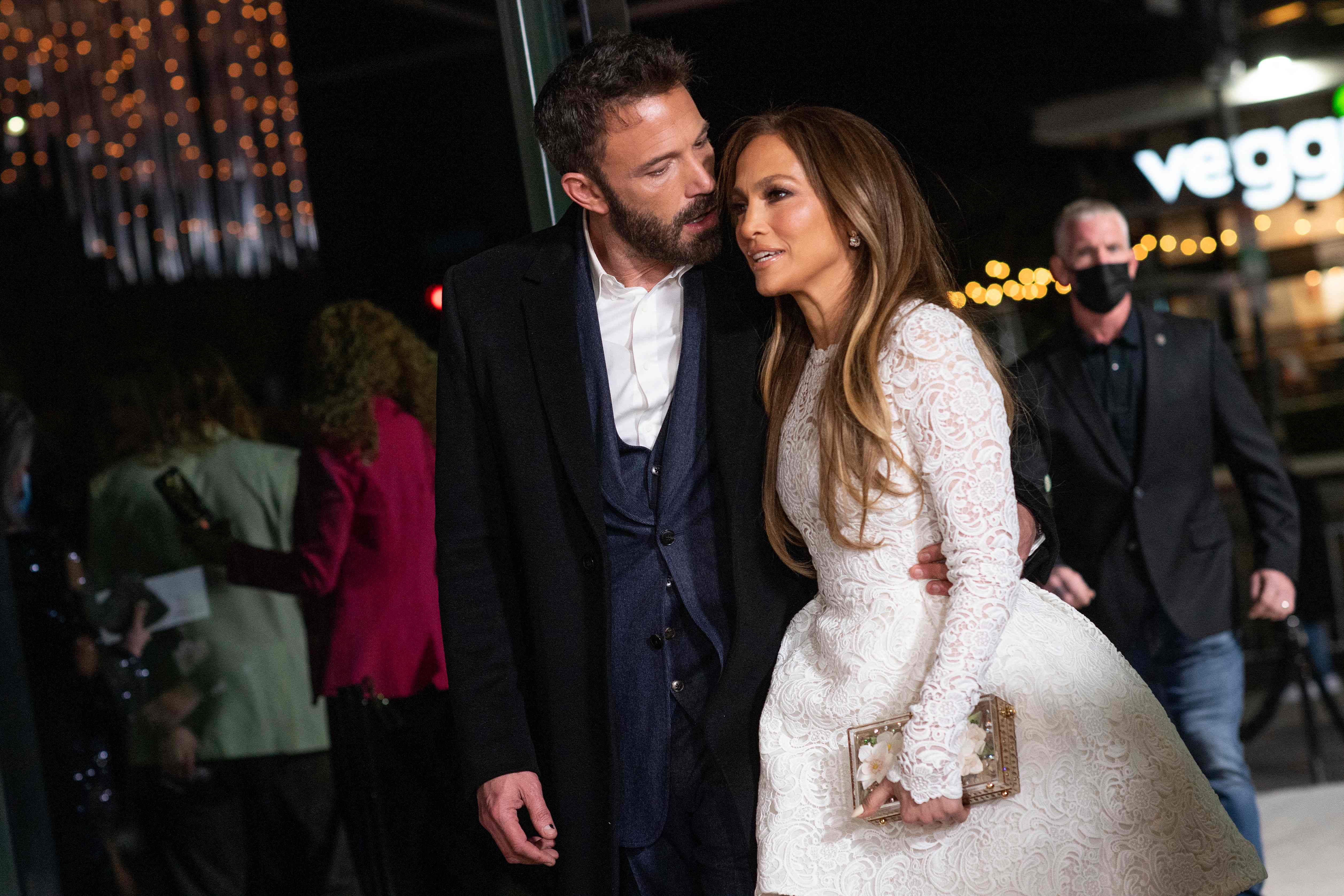 Jennifer Lopez files to divorce Ben Affleck: US media