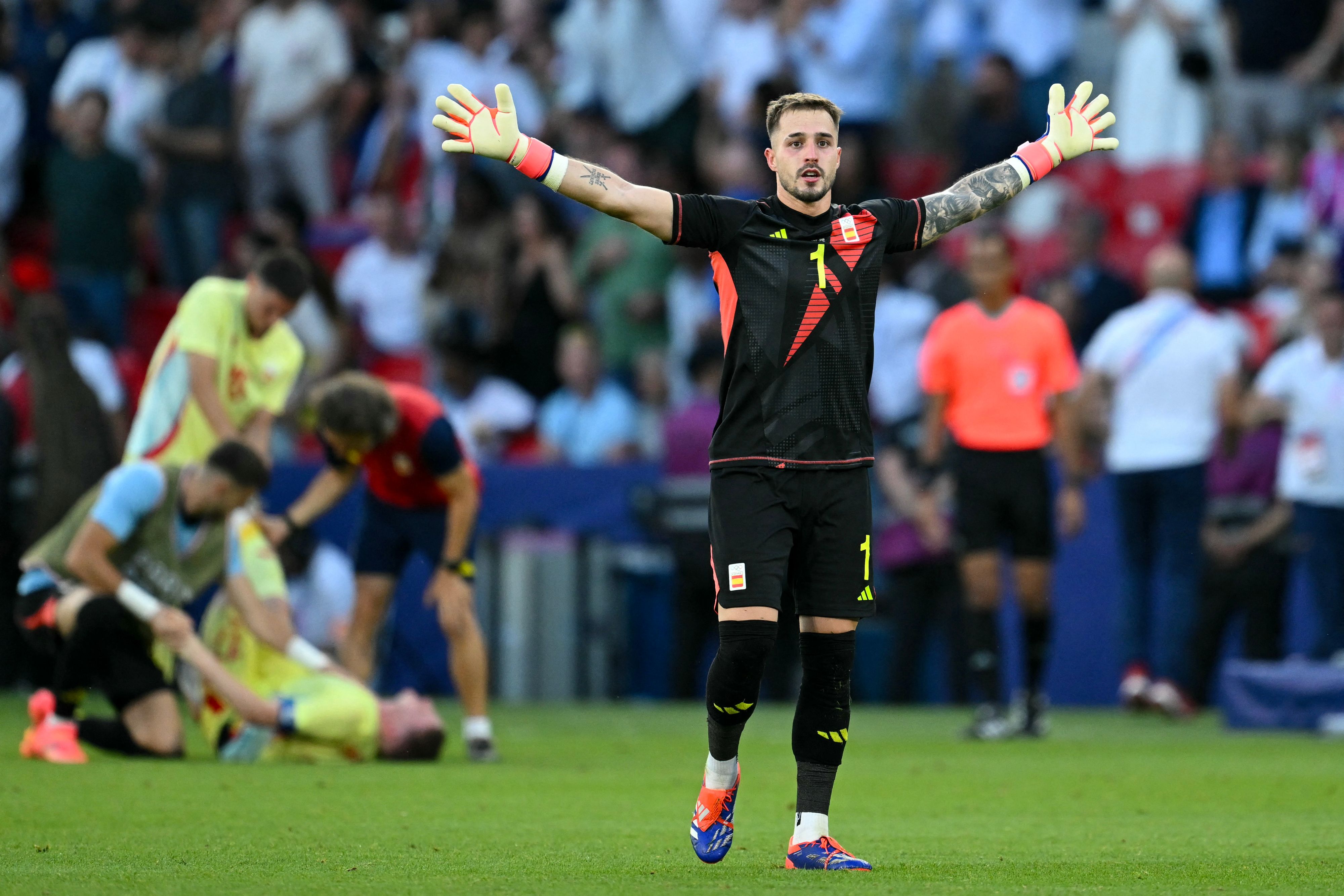 Arnau Tenas celebrando en el partido final de fútbol masculino durante las Olimpiadas de París 2024. (Foto Prensa Libre: AFP)