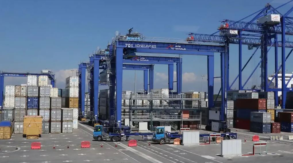 Garantizar la continuidad en la operación de la terminal de contenedores piden los sectores usuarios de los puertos. (Foto, Prensa Libre: Hemeroteca PL).