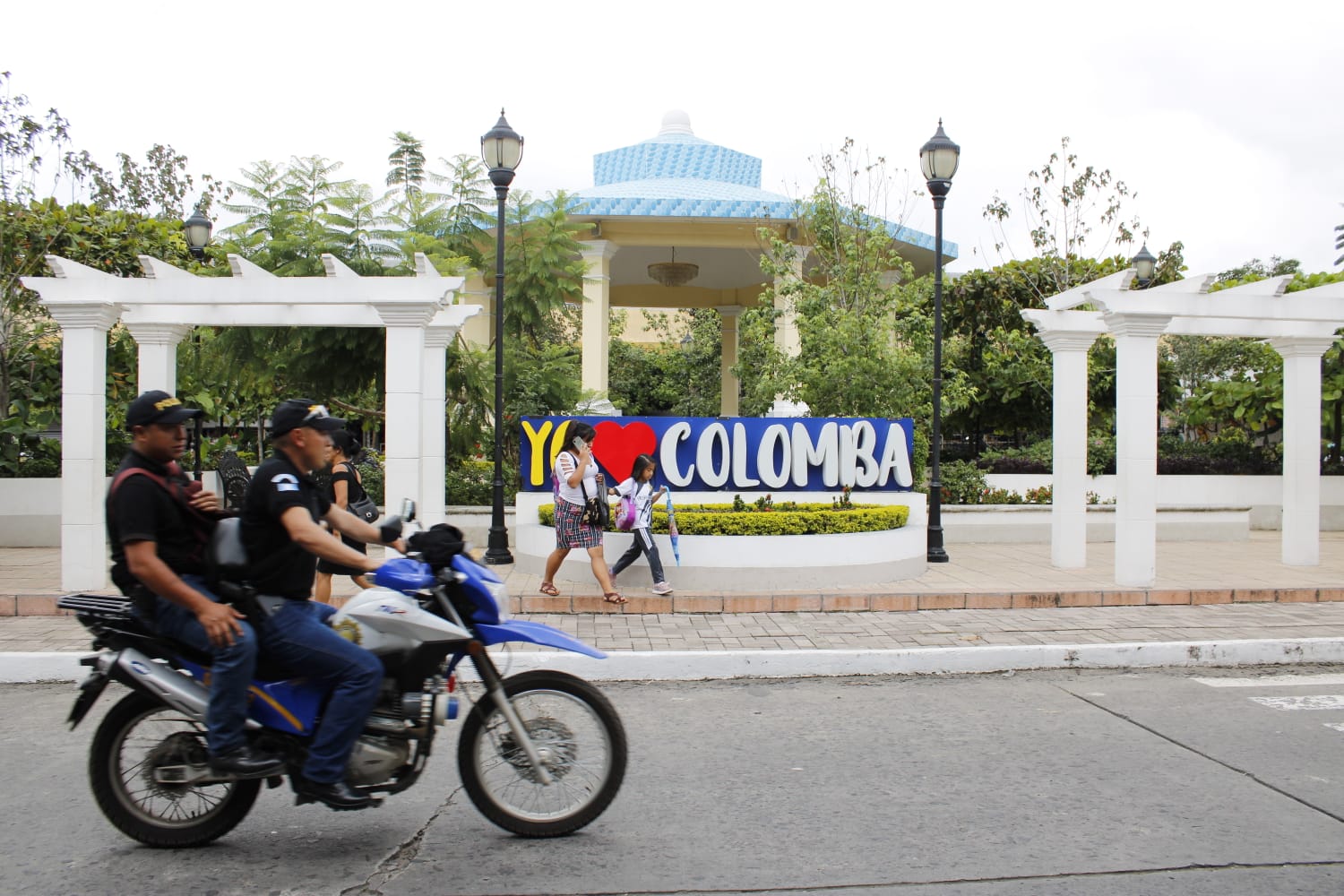 Ante los últimos hechos de violencia en Colomba, Quetzaltenango, la PNC incrementó los patrullajes. (Foto Prensa Libre: Óscar Vásquez)