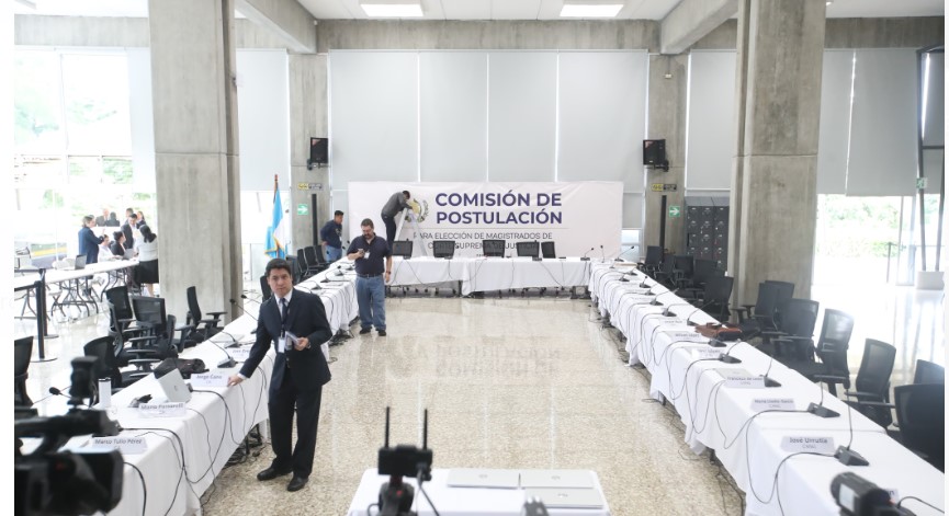 La Comisión debe centrarse ahora en la elección de los candidatos a la Corte Suprema de Justicia. (Foto Prensa Libre: Byron Rivera Baiza)