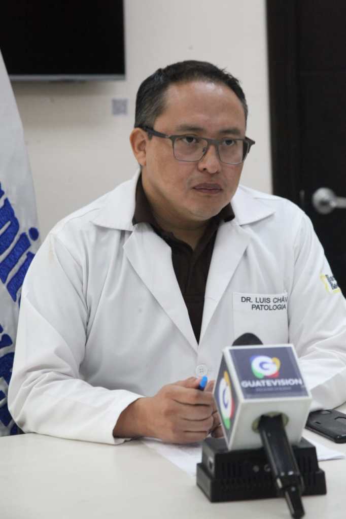 Luis Chávez director del Hospital Roosevelt.