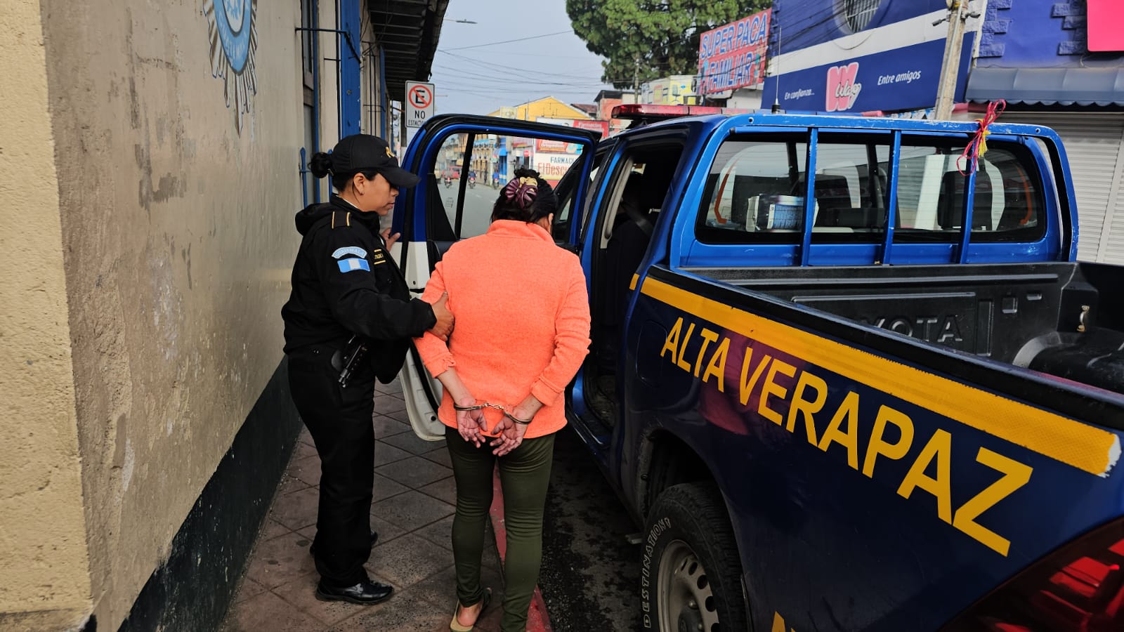 Mujer mata a su conviviente en defensa de sus hijas