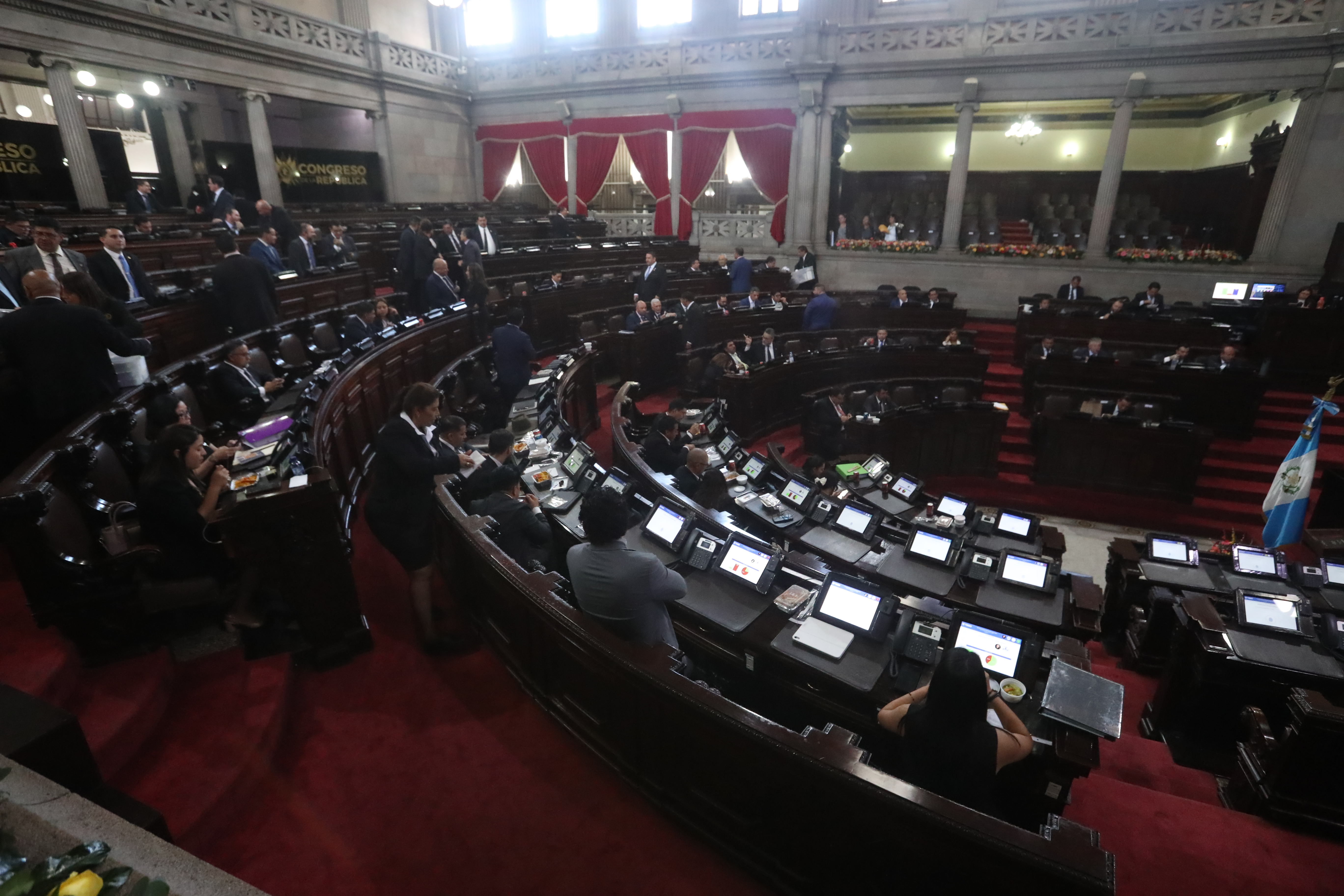 Diputados buscarían aprobar reformas a la Ley Orgánica del Organismo Legislativo. 
(Foto Prensa Libre: J. D. González)