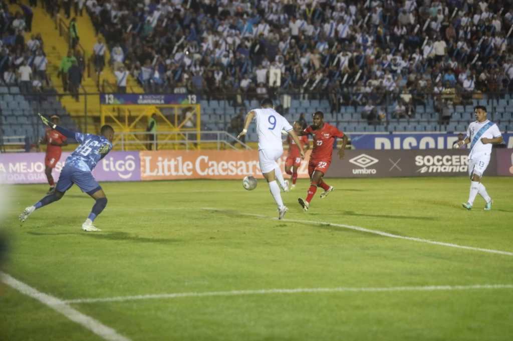 Rubió Rubín en el momento en el que anota