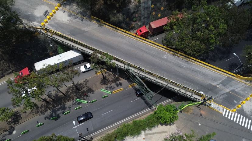 Trabajos en puente Adolfo Mijangos