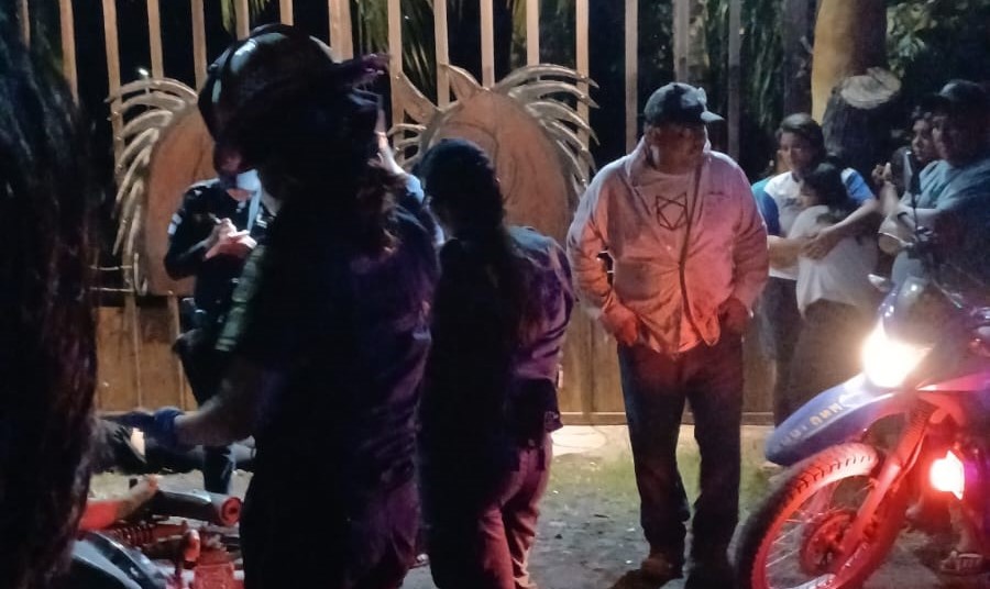 Bomberos Municipales Departamentales determinaron que las tres mujeres murieron a causa de múltiples impactos de bala, en La Democracia, Escuintla. (Foto Prensa Libre: Tomada de @ASONBOMDGT)