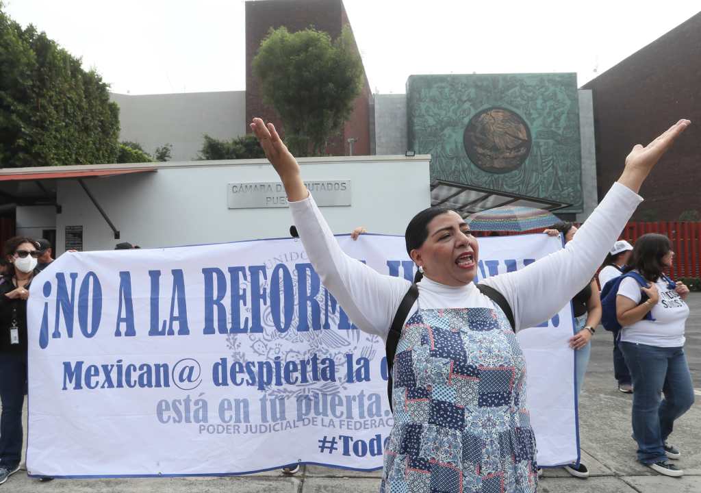 Disputas entre trabajadores judiciales y partidarios del gobierno por votación de reforma