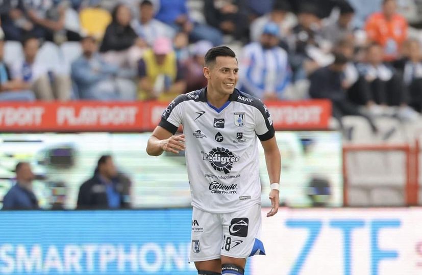 Rubio Rubín anota el gol del empate en el duelo entre Querétaro y Mazatlán