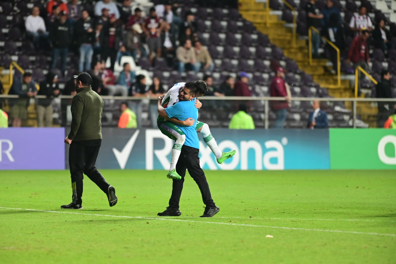 Un abrazo que significa mucho para Antigua GFC.'